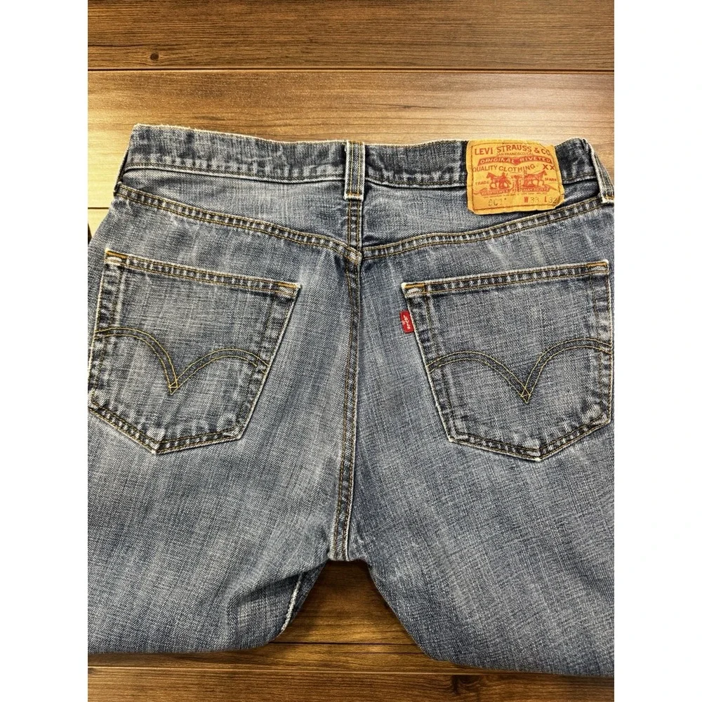 Vtg Y2K Levi 501 Jeans Mens 33x32 Blue Medium Wash Denim Button Fly Straight Leg